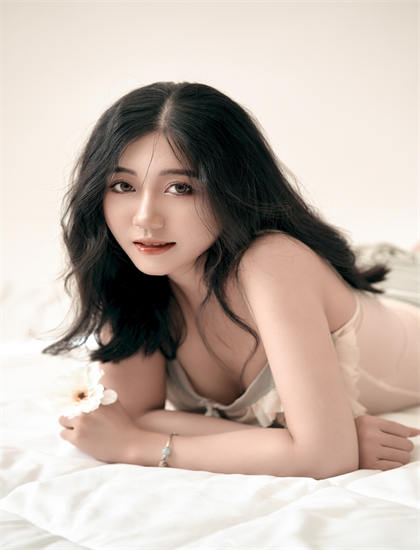 李丽莎与土豪50分钟在线观看_喜羊羊与灰太狼之勇闯四季城免费观看_女人装扮